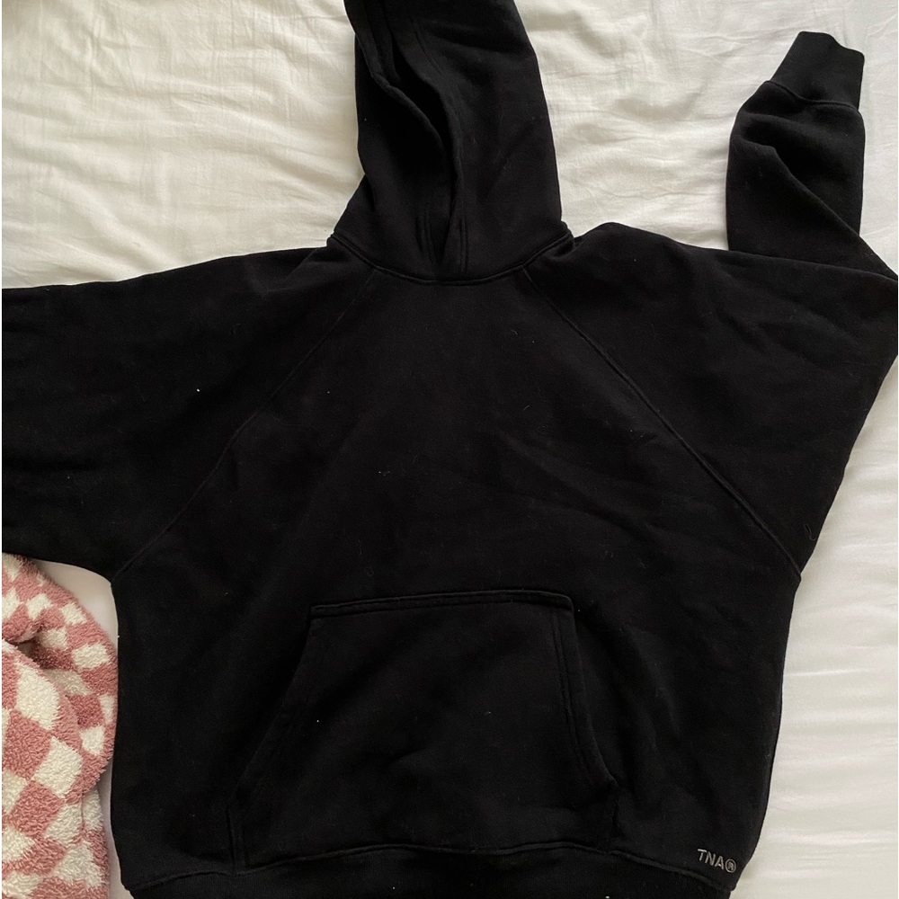 black aritzia tna hoodie size mega fit